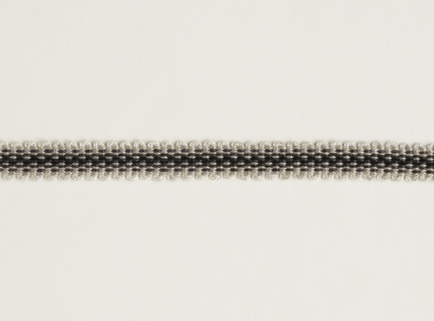 1004 Straight Edge Braid