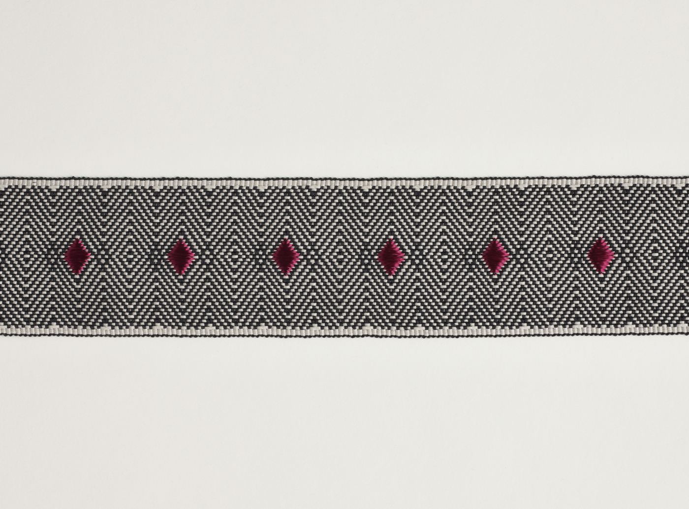 939 Lucy Braid