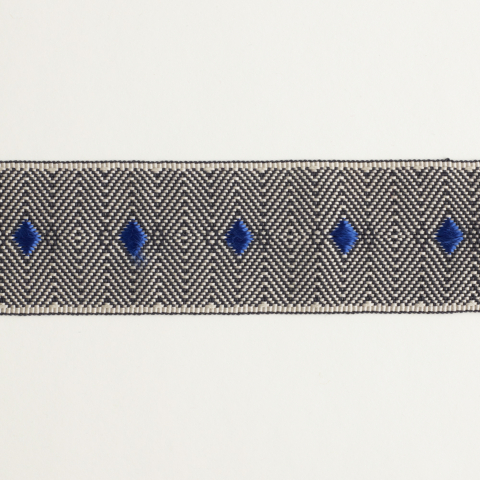 939 Lucy Braid